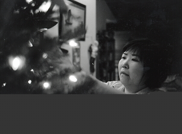 Mimi decorating the tree