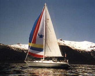 sailmnt2a.JPG (15223 bytes)