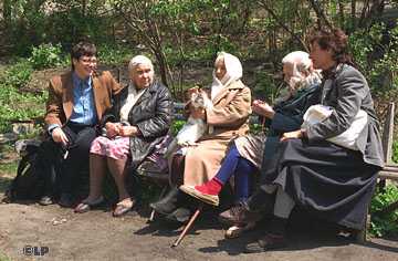 [old women on bench]