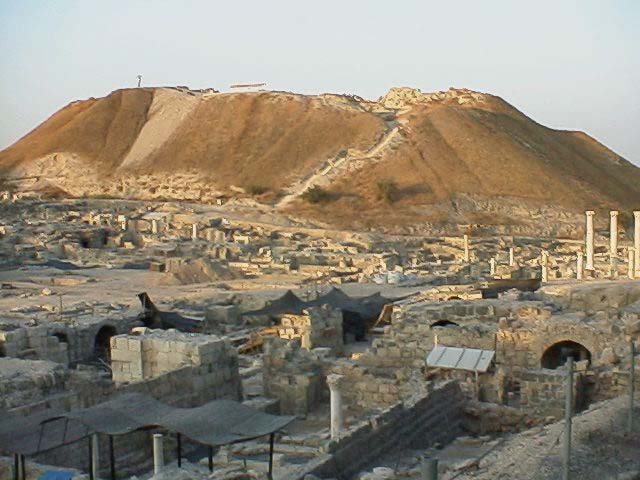 Capernium.JPG (74773 bytes)