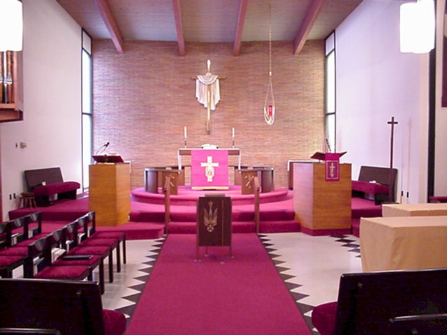 chancel.jpg (70587 bytes)