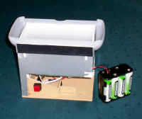 slide out battery pack.JPG (117960 bytes)